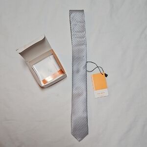 NEW Dan Smith Skinny Neck Tie in Gift Box Silver Gray Diagonal Stripes Necktie